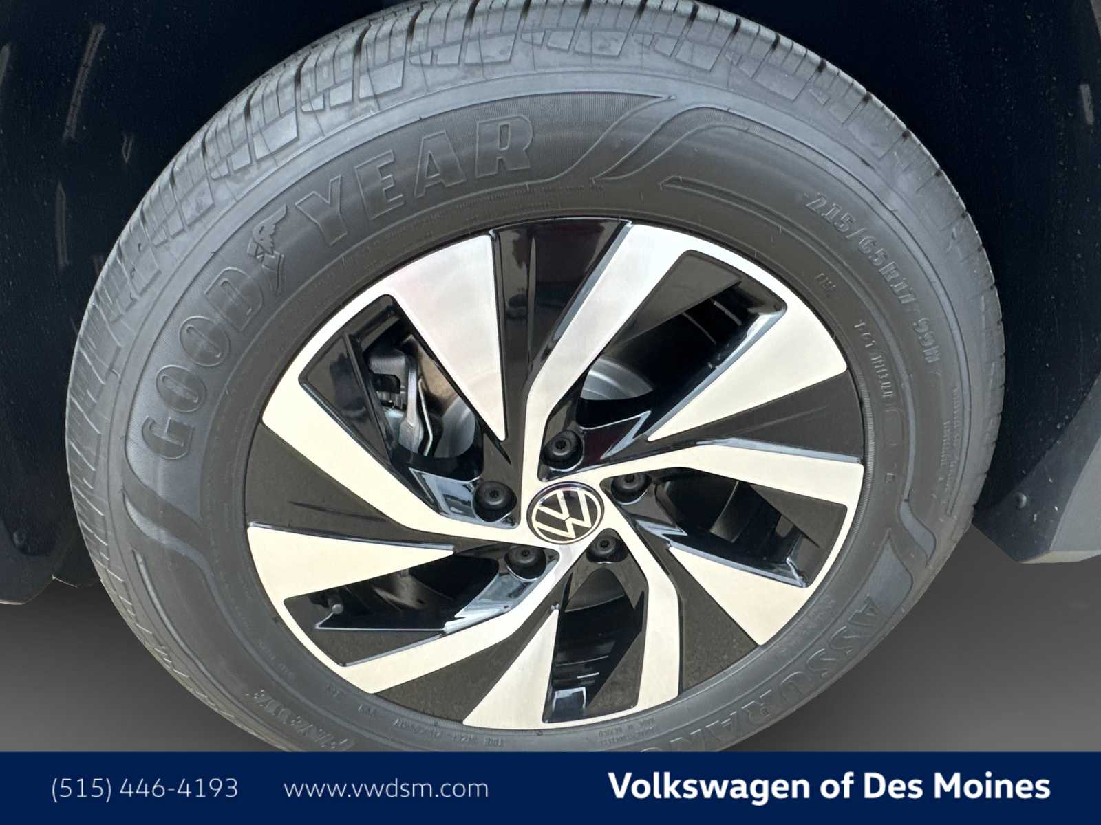 Thumbnail: 2025 Volkswagen Tiguan - 7