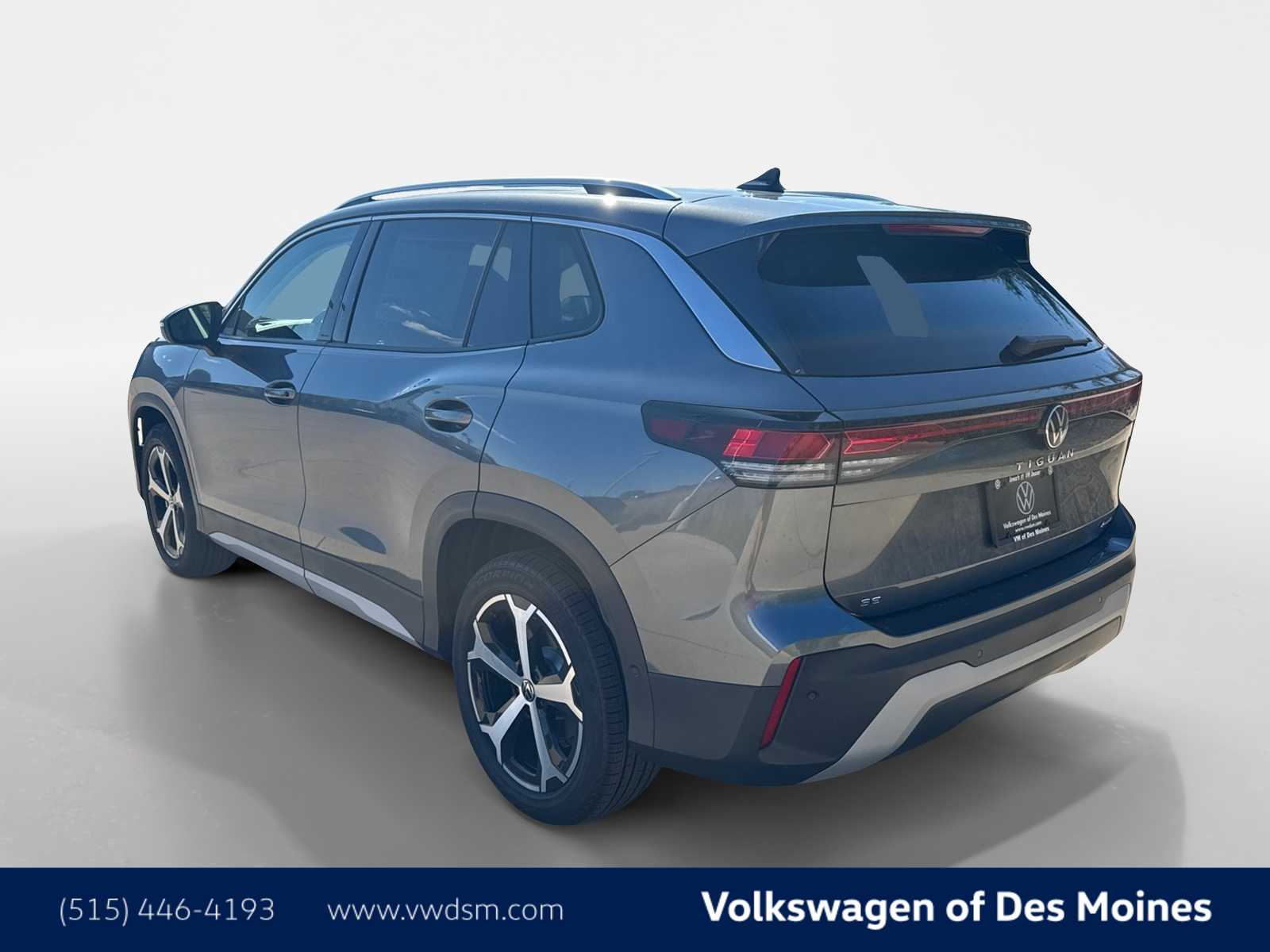 Thumbnail: 2025 Volkswagen Tiguan - 4