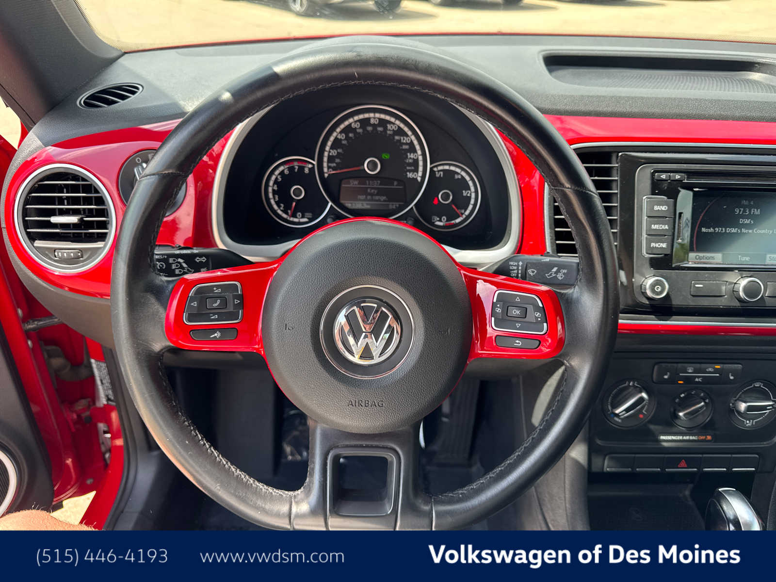 2013 Volkswagen Beetle S 14