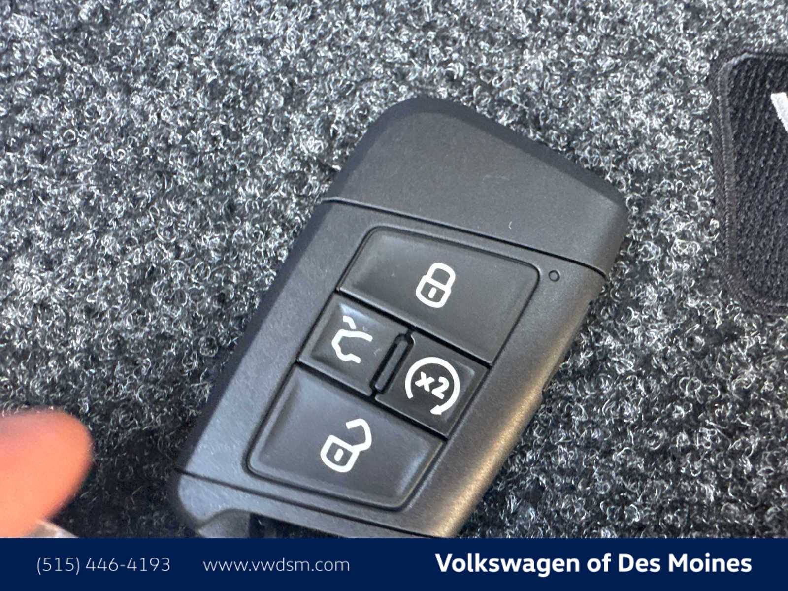 Thumbnail: 2025 Volkswagen Taos - 20