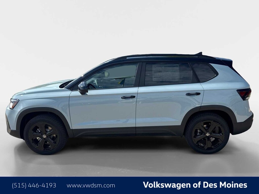 New 2025 Volkswagen Taos 1.5T SE Black SUV