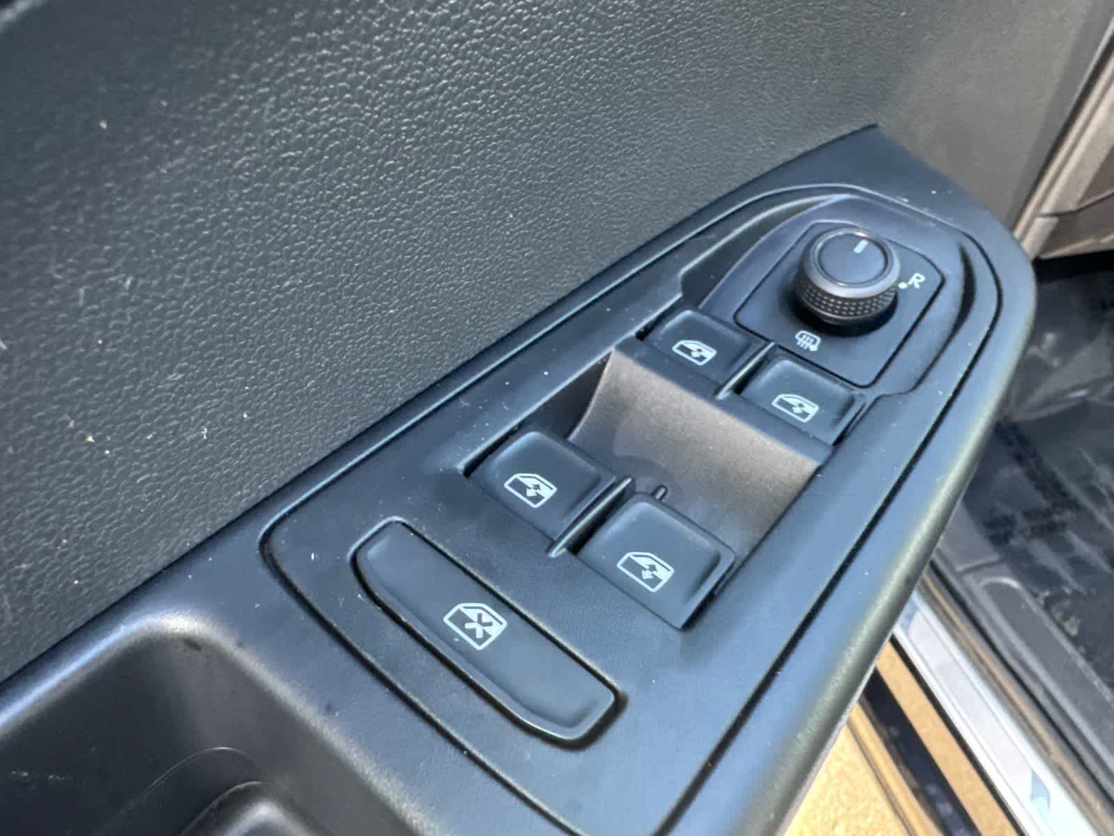 Thumbnail: 2023 Volkswagen Taos - 23