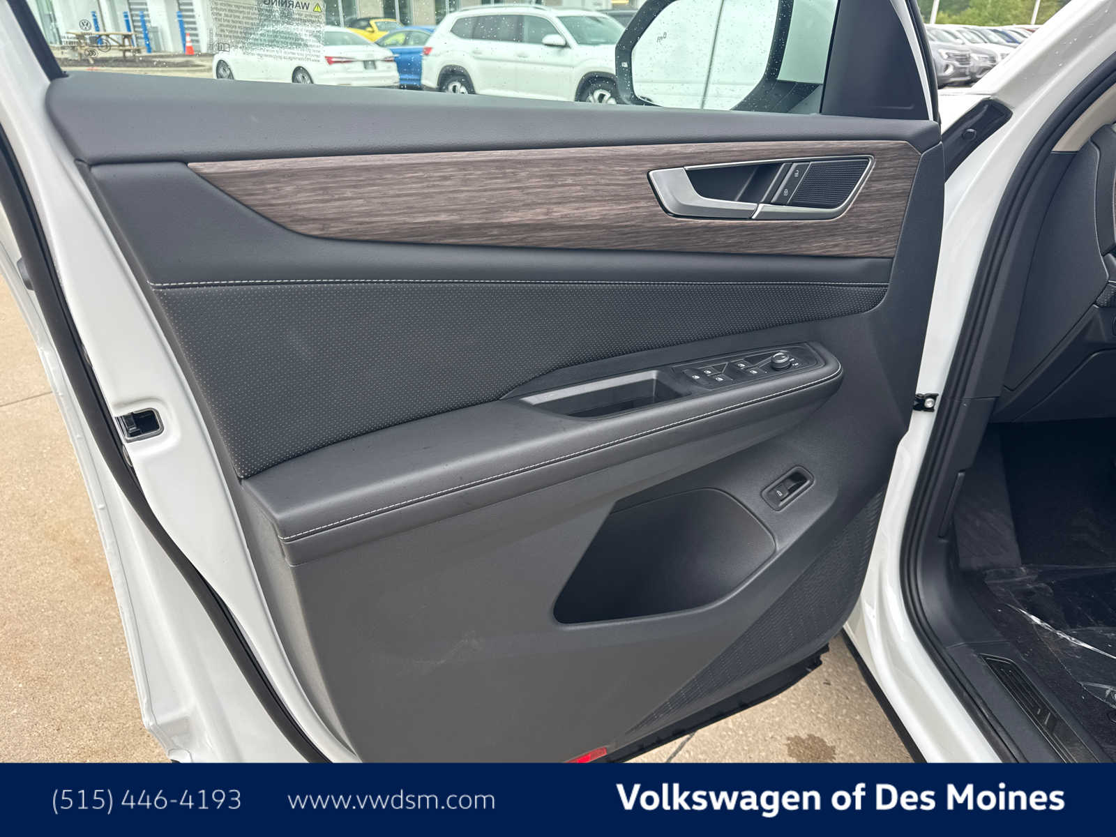 2025 Volkswagen Atlas SEL 23