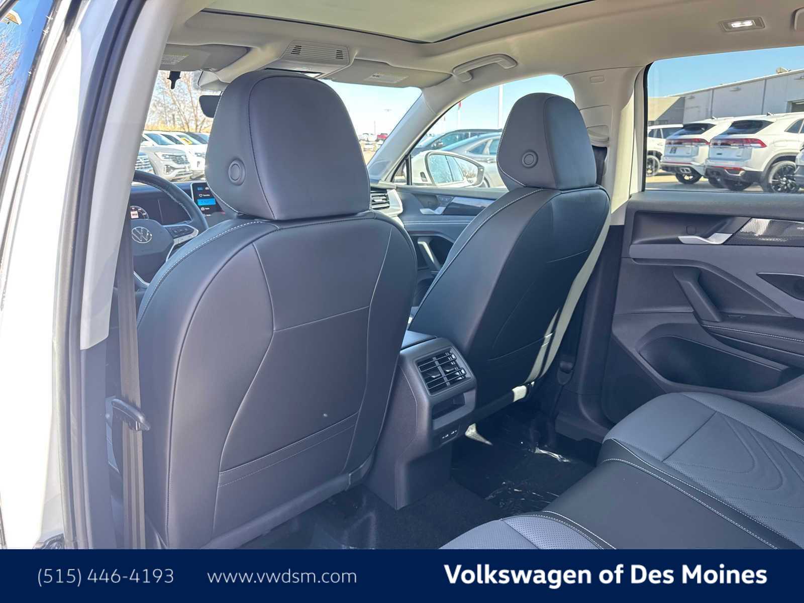 Thumbnail: 2026 Volkswagen Tiguan - 13