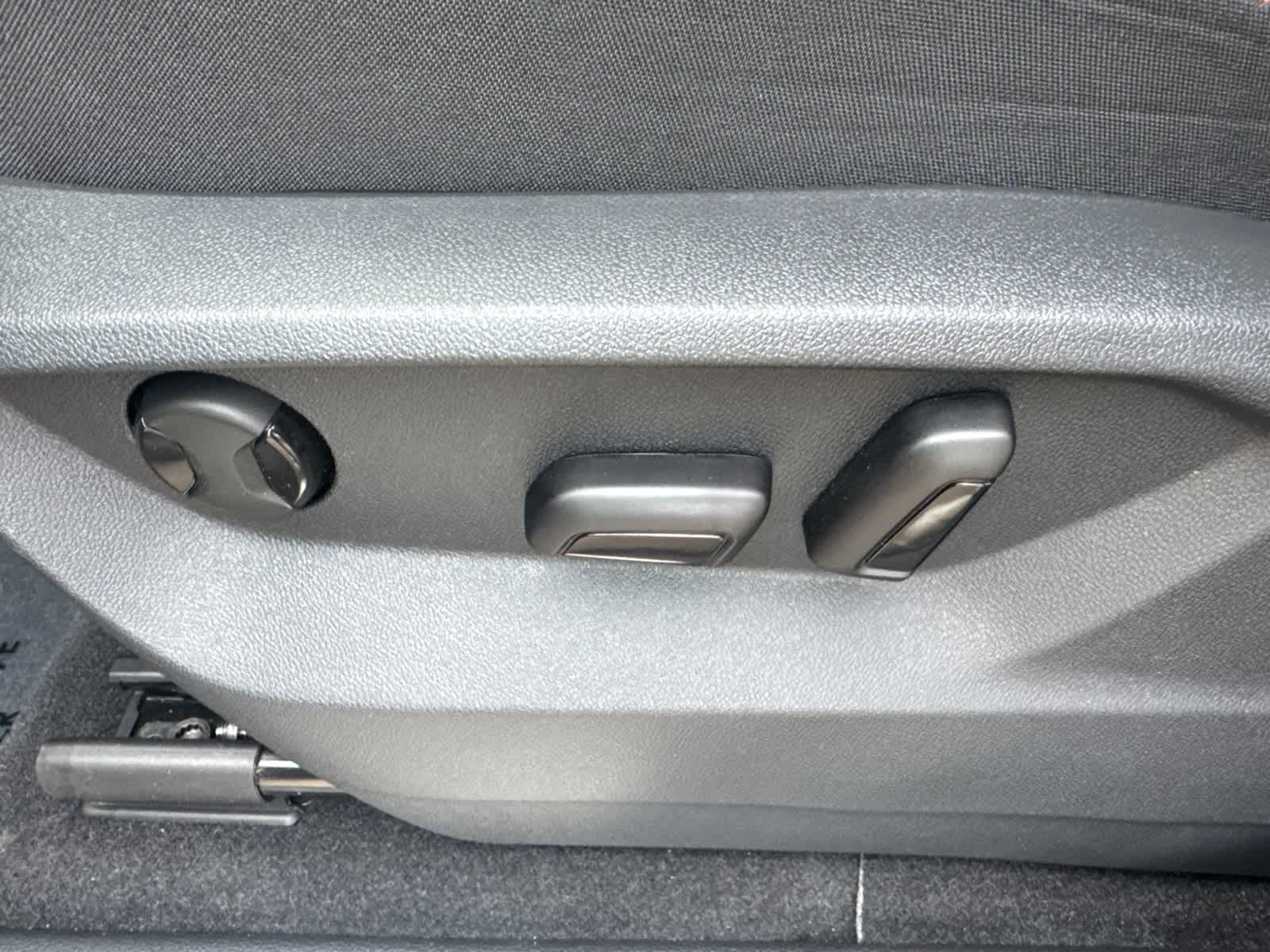 Thumbnail: 2025 Volkswagen Atlas - 24