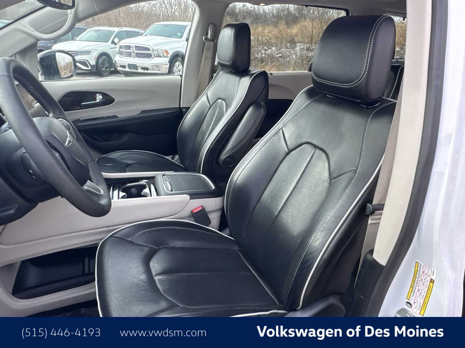 Thumbnail: 2024 Chrysler Pacifica - 11