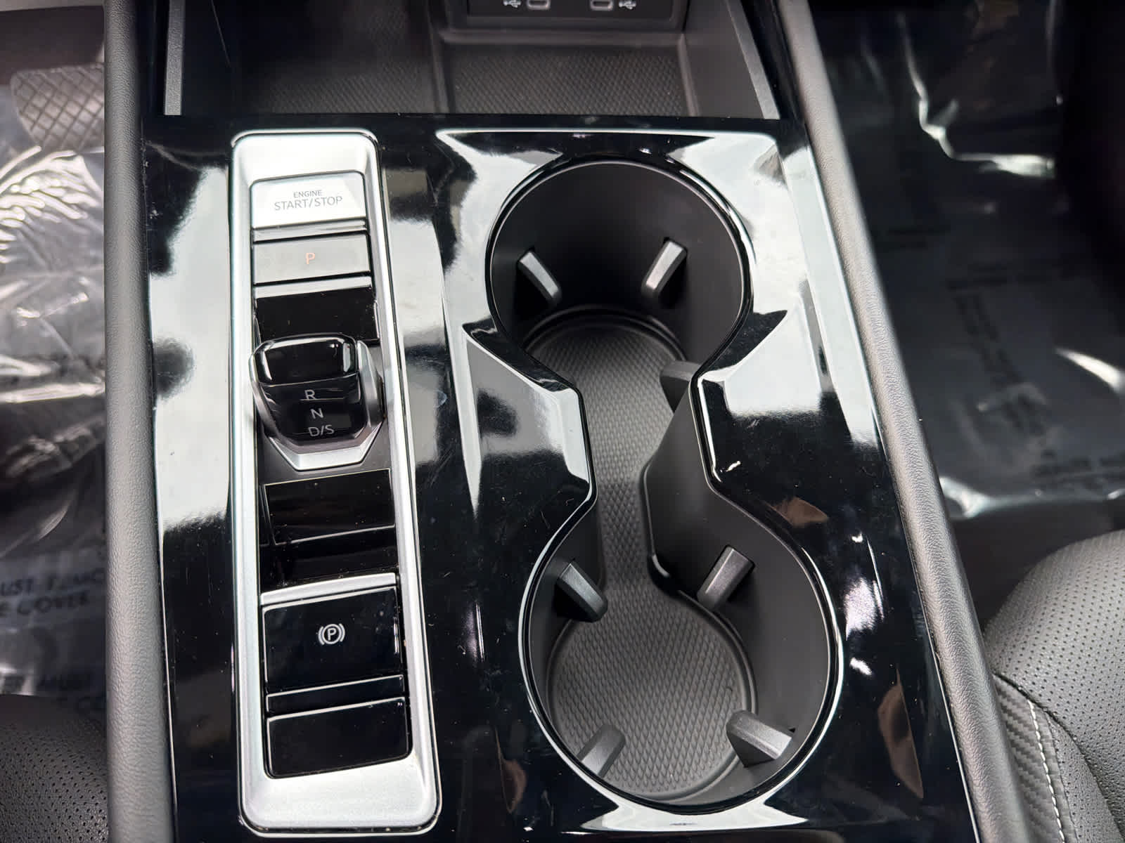 Thumbnail: 2024 Volkswagen Atlas - 16