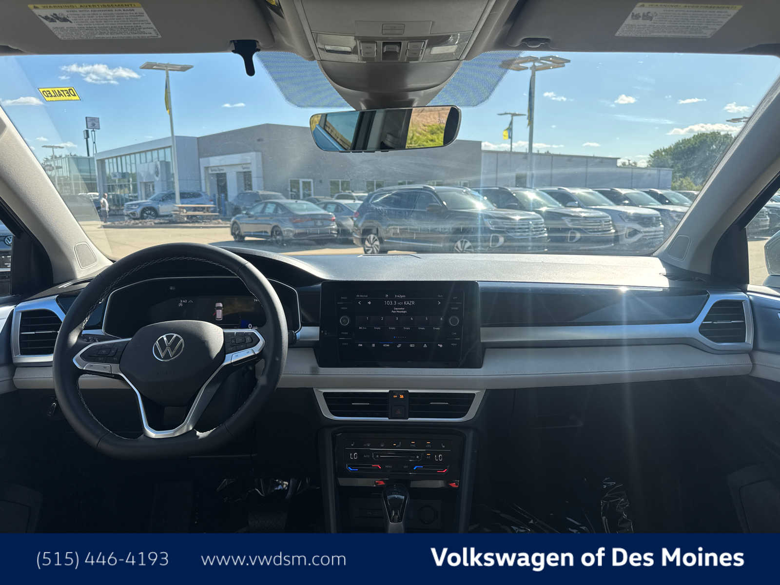 Thumbnail: 2025 Volkswagen Taos - 10