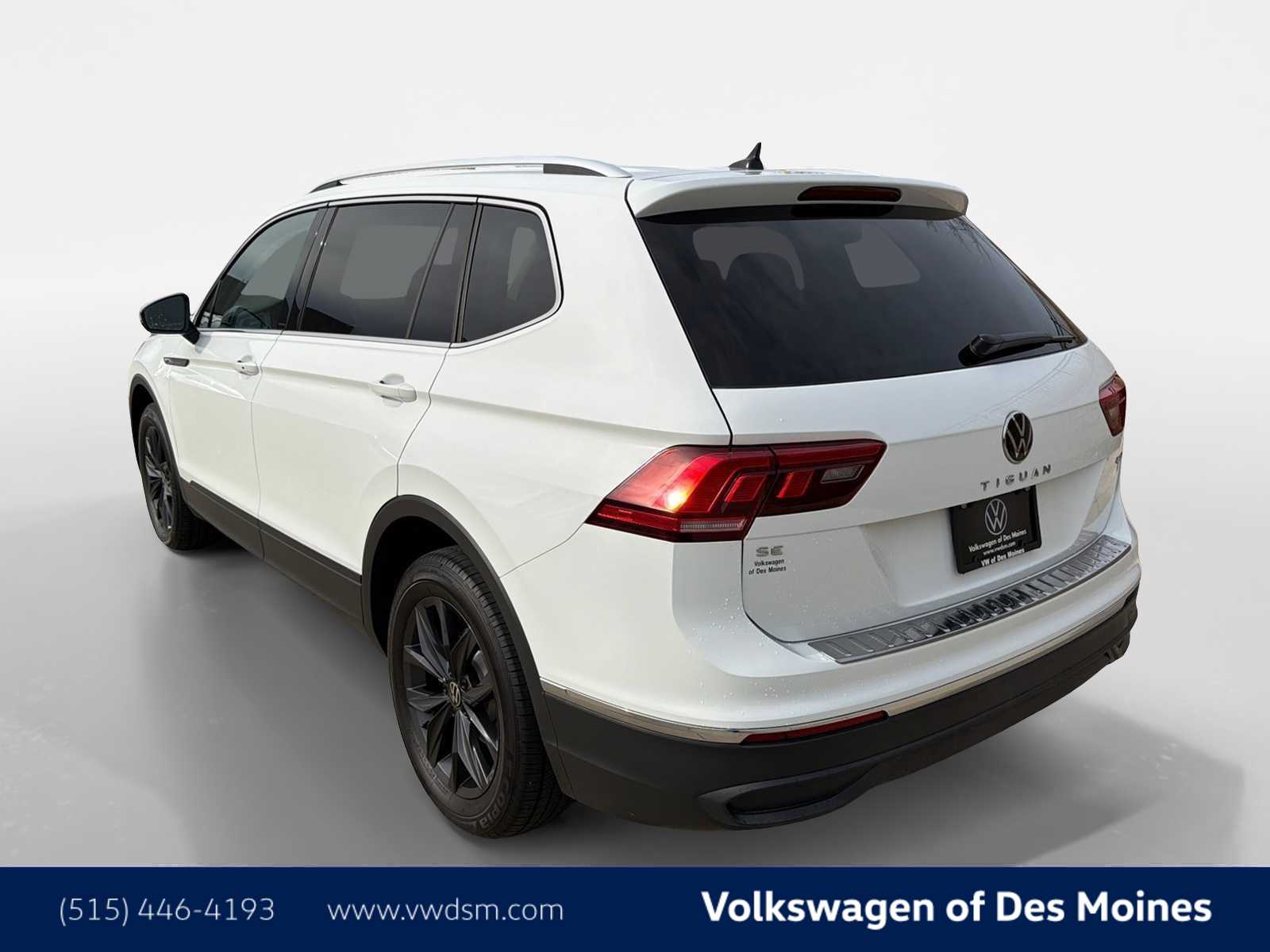 Thumbnail: 2024 Volkswagen Tiguan - 4