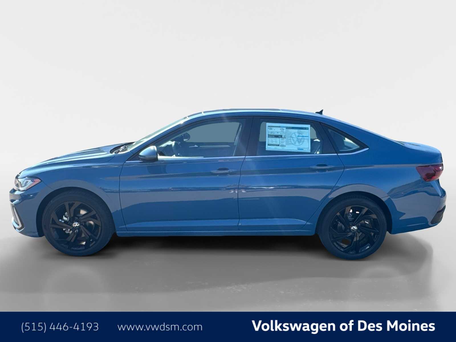 Thumbnail: 2025 Volkswagen Jetta - 3