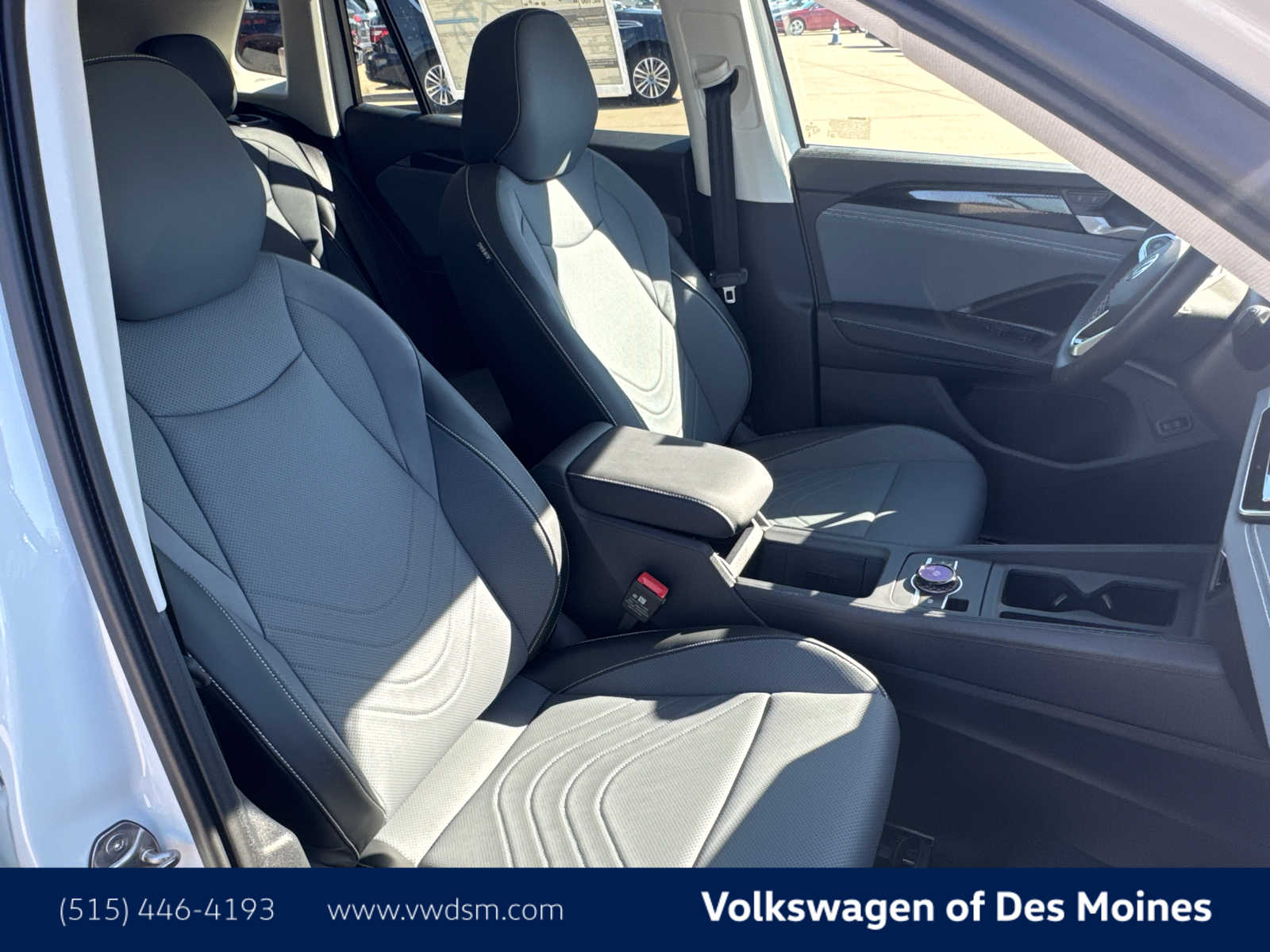 Thumbnail: 2025 Volkswagen Tiguan - 14