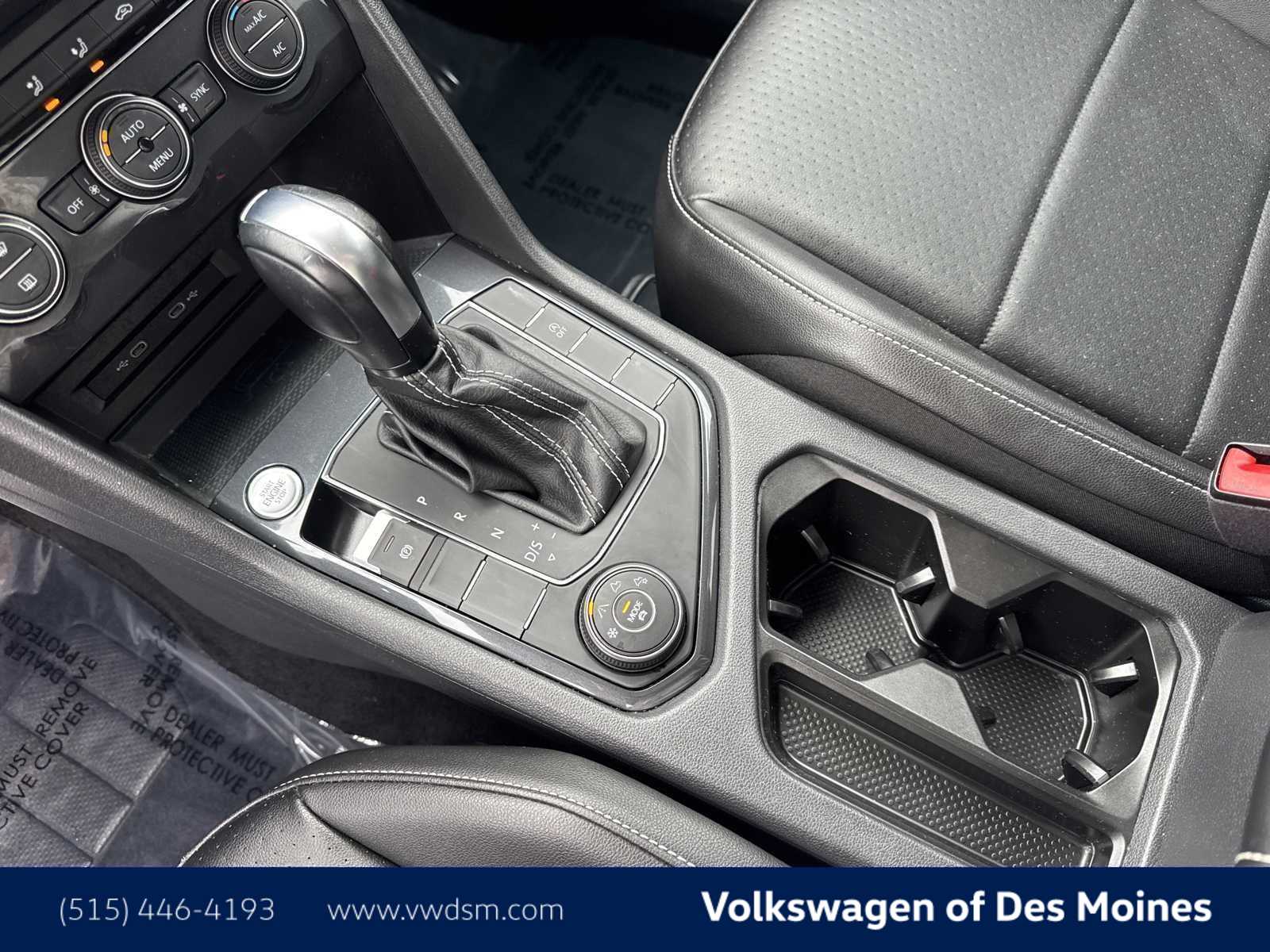 Thumbnail: 2021 Volkswagen Tiguan - 16