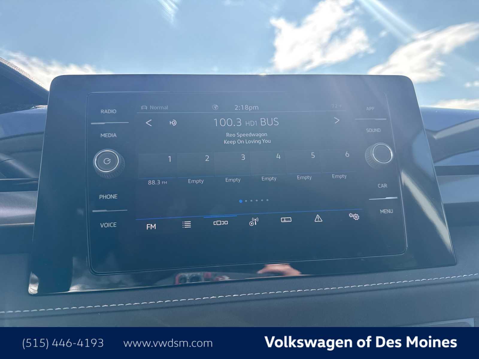 Thumbnail: 2025 Volkswagen Taos - 17