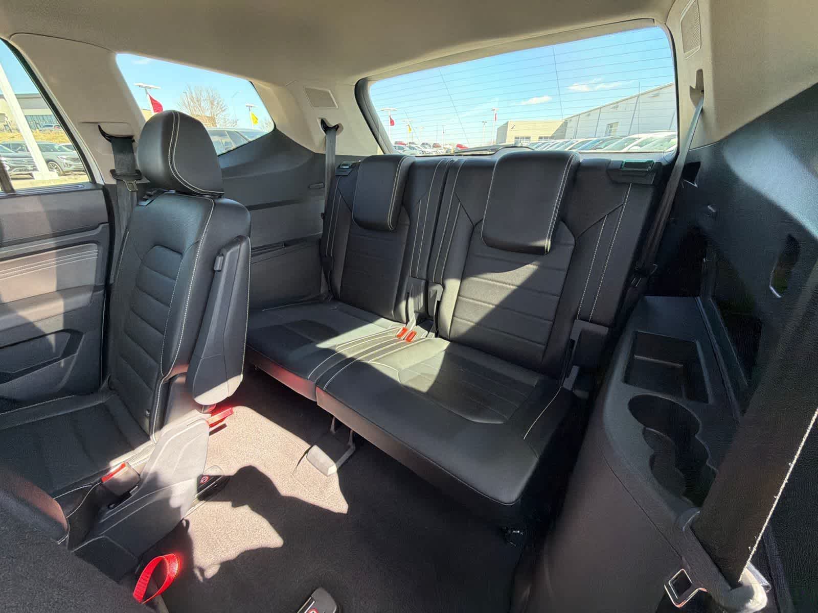 Thumbnail: 2023 Volkswagen Atlas - 14