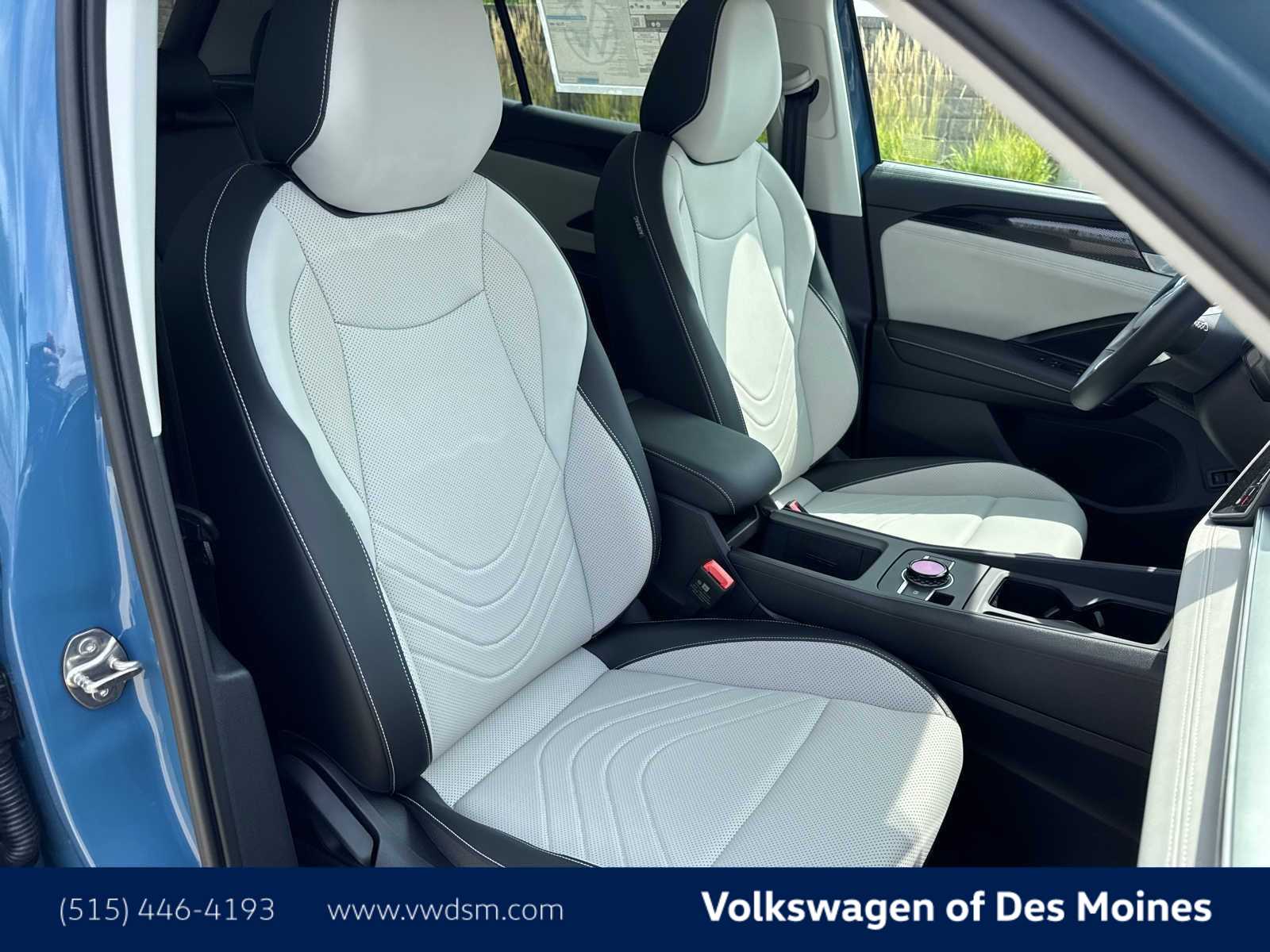 Thumbnail: 2025 Volkswagen Tiguan - 14