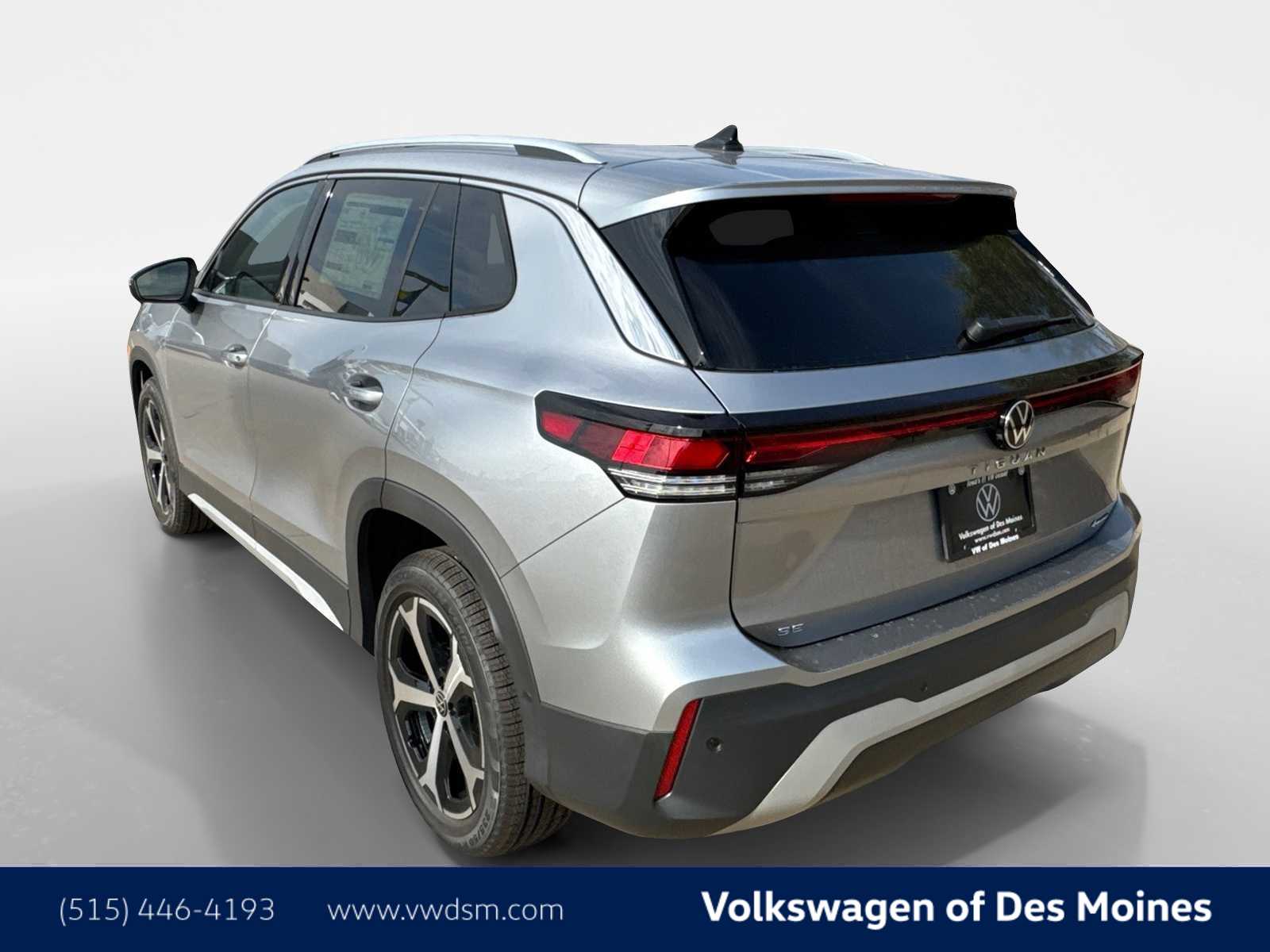 Thumbnail: 2025 Volkswagen Tiguan - 4