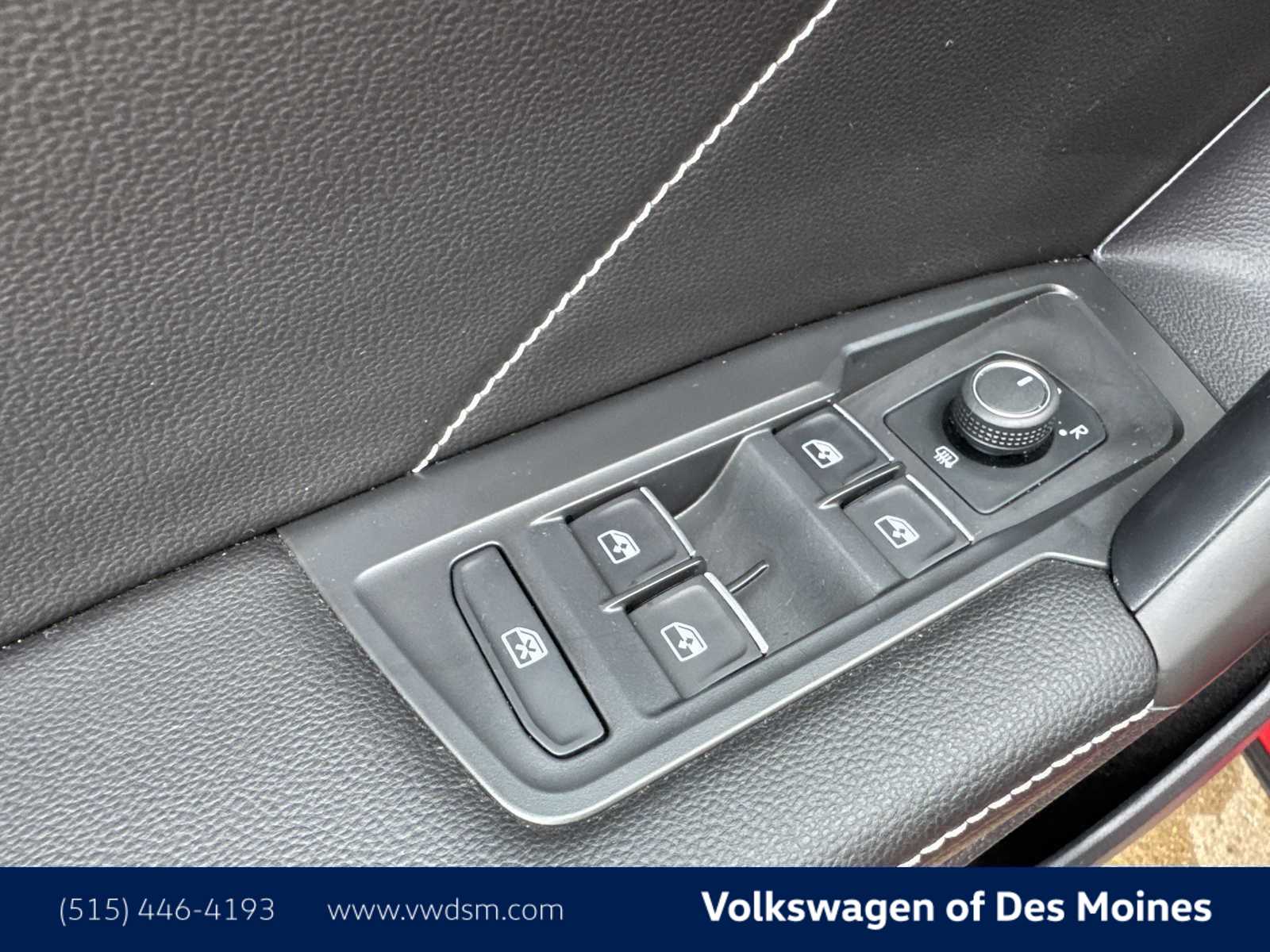 Thumbnail: 2022 Volkswagen Tiguan - 23