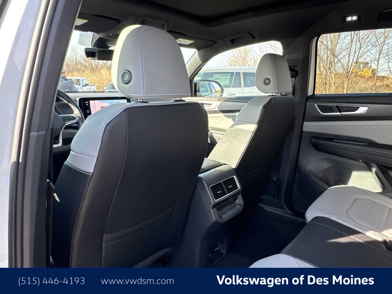 Thumbnail: 2026 Volkswagen Atlas - 13