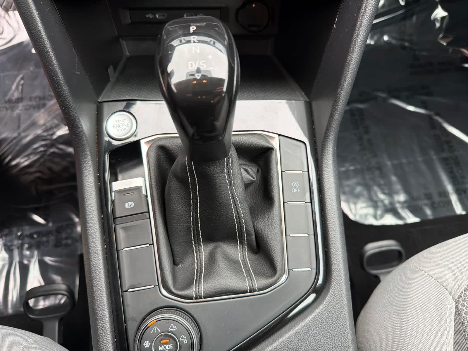 Thumbnail: 2023 Volkswagen Taos - 16