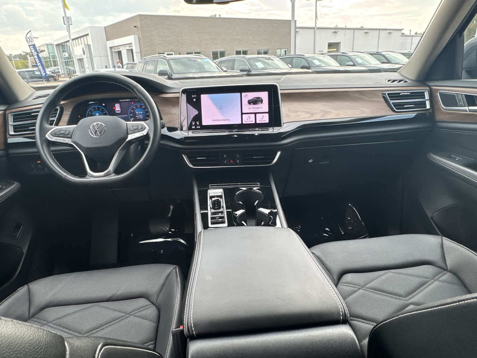 Thumbnail: 2025 Volkswagen Atlas - 10