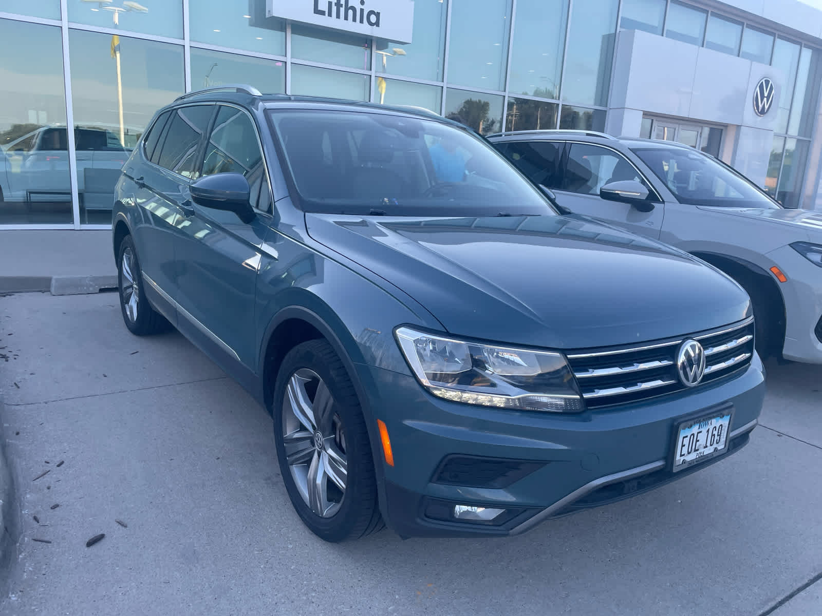 Thumbnail: 2021 Volkswagen Tiguan - 2