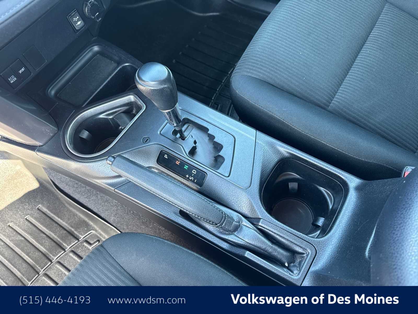 Thumbnail: 2016 Toyota RAV4 - 16