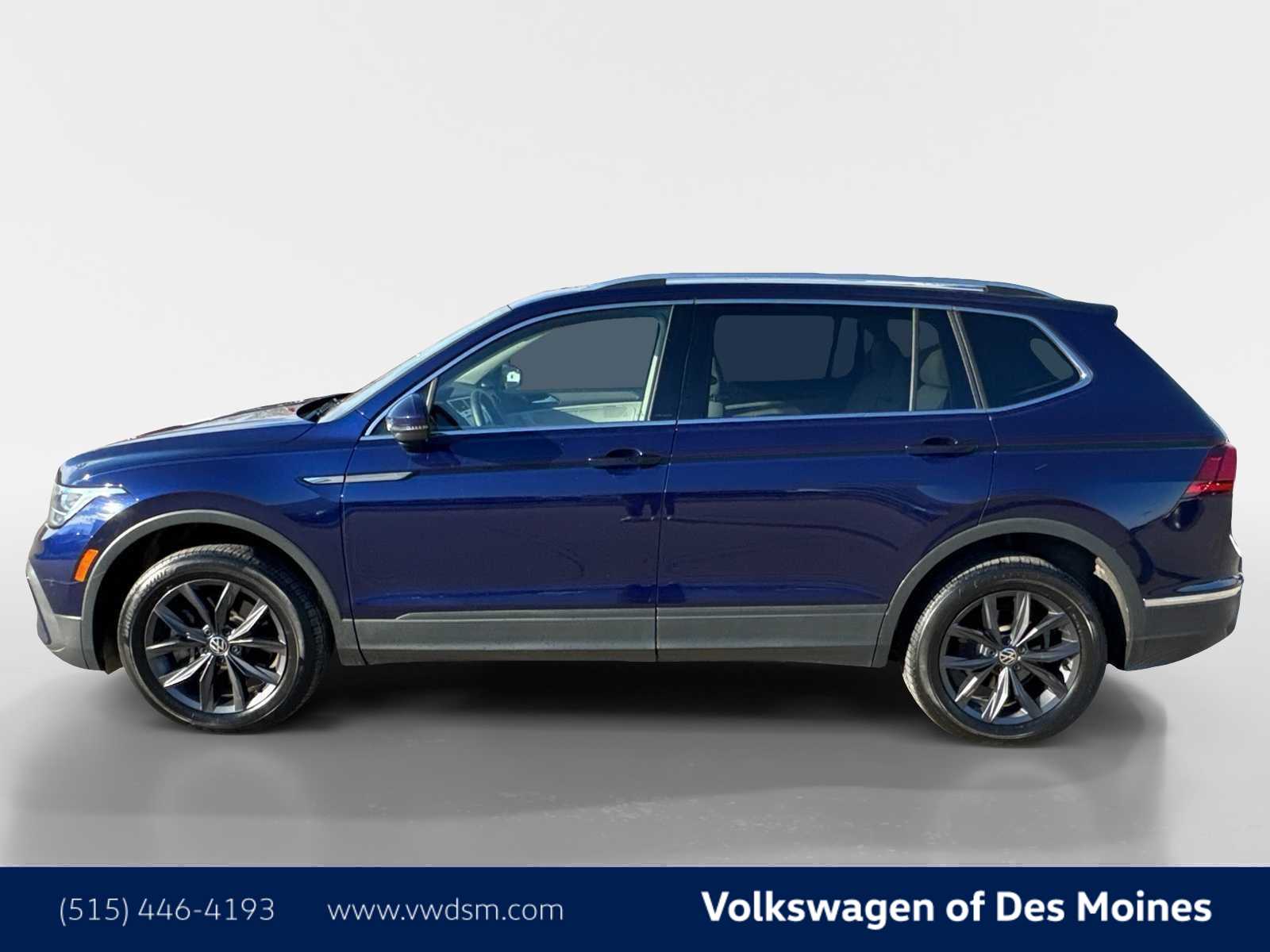 Thumbnail: 2022 Volkswagen Tiguan - 3