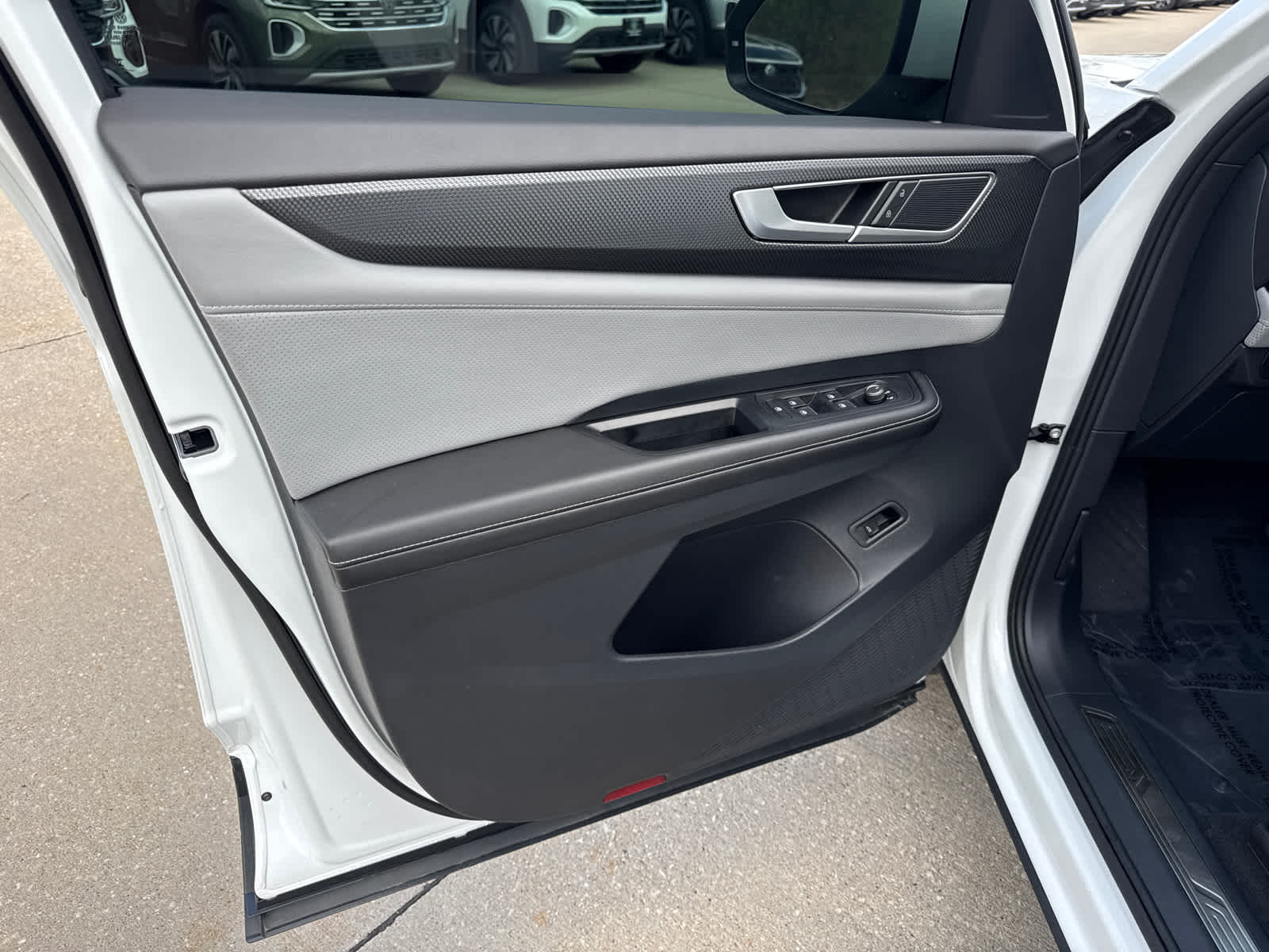 Thumbnail: 2025 Volkswagen Atlas - 22