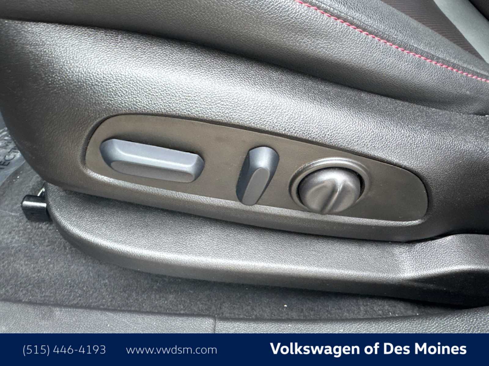 Thumbnail: 2023 Chevrolet Blazer - 24