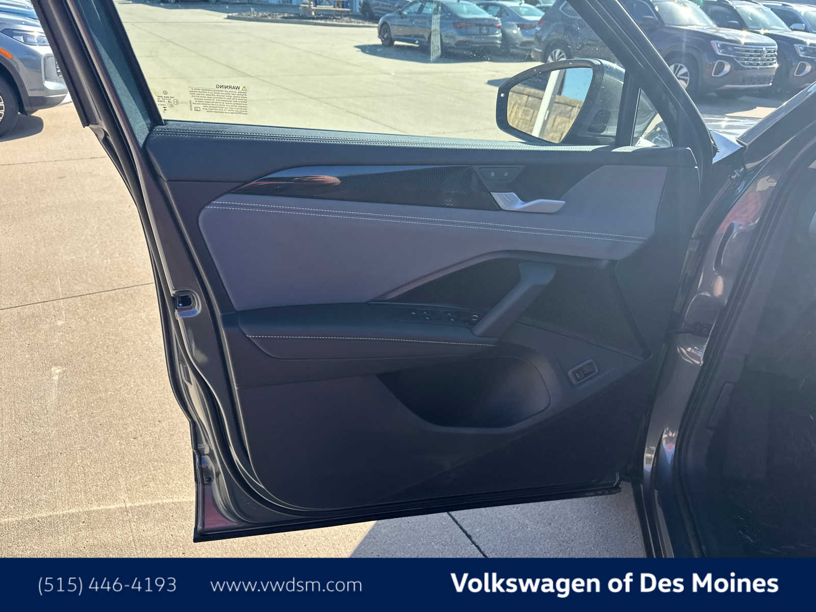 Thumbnail: 2025 Volkswagen Tiguan - 22