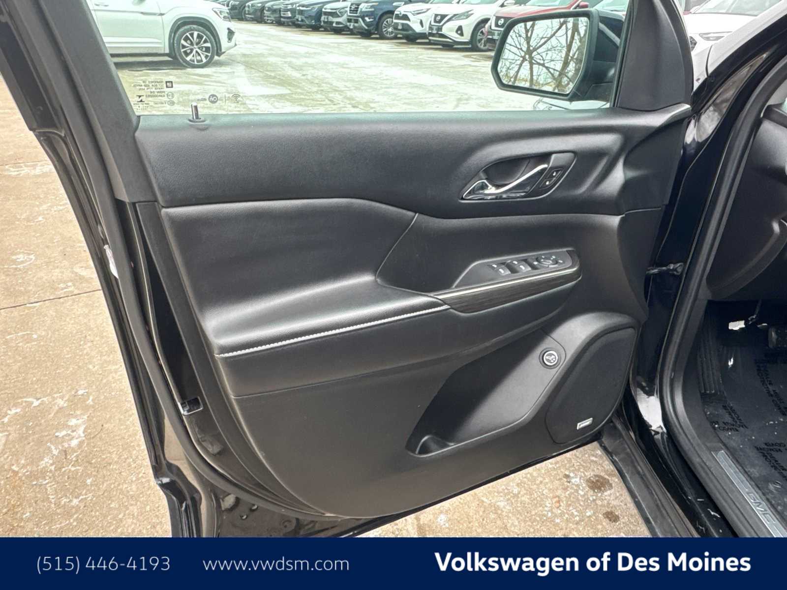 Thumbnail: 2018 GMC Acadia - 21