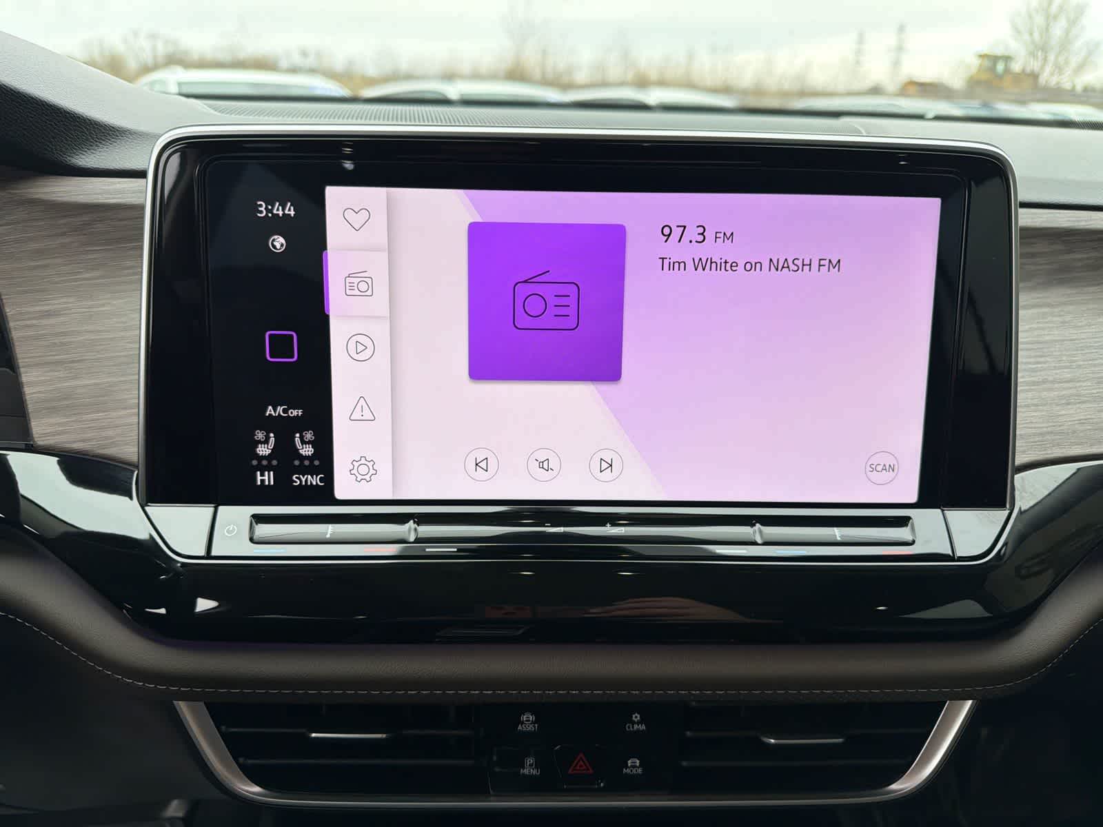 Thumbnail: 2025 Volkswagen Atlas - 18