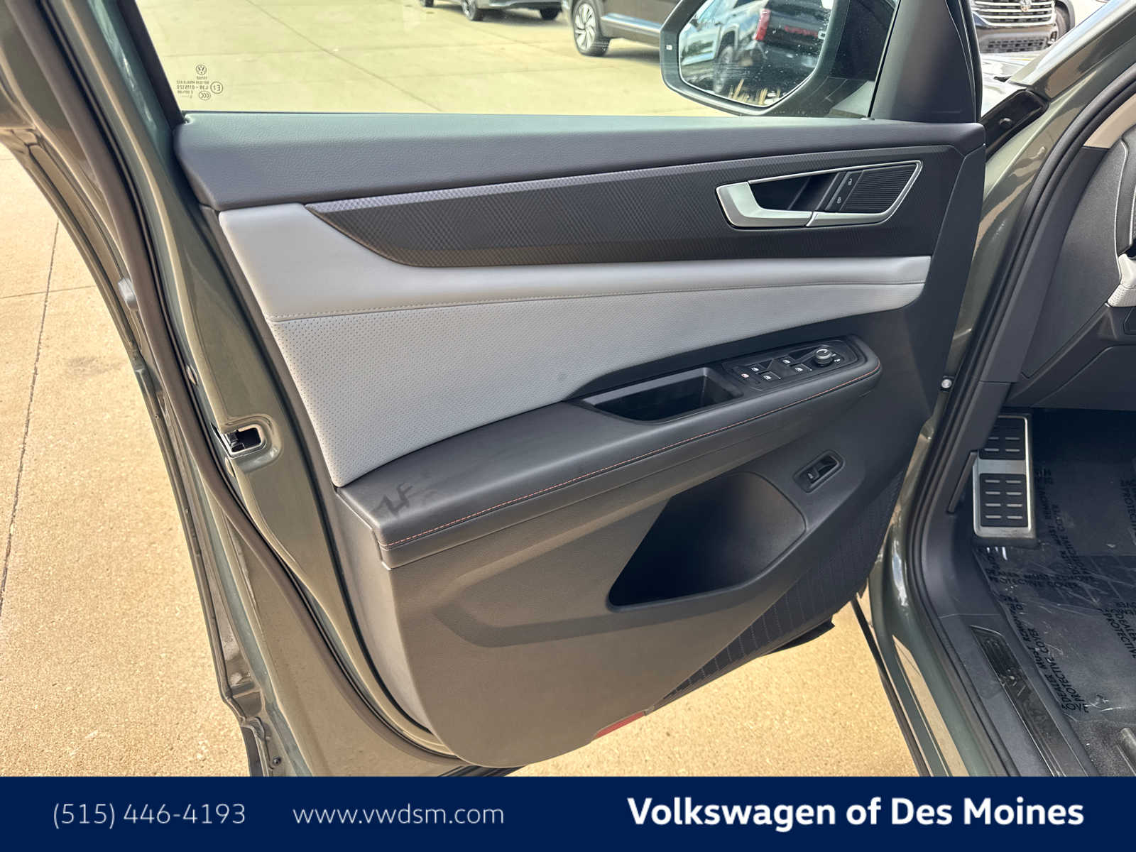 Thumbnail: 2024 Volkswagen Atlas - 23
