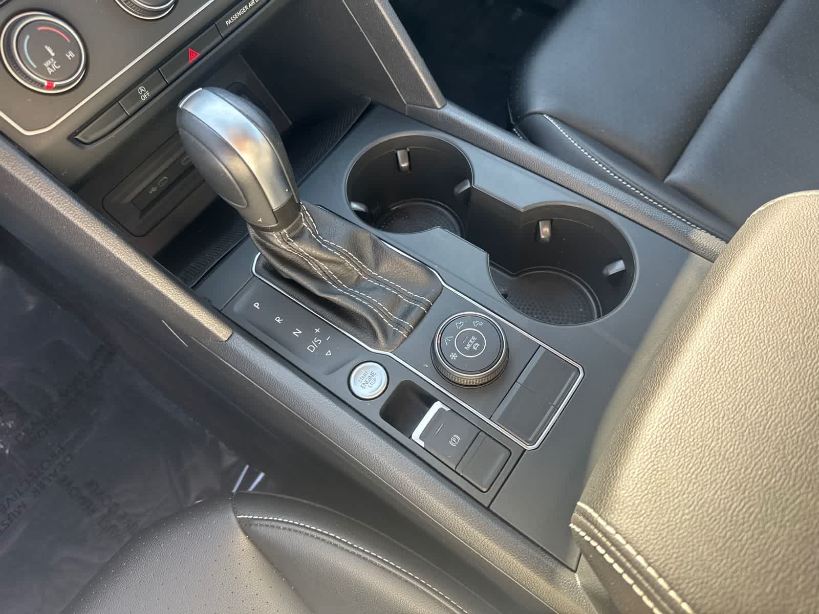 Thumbnail: 2023 Volkswagen Atlas - 16