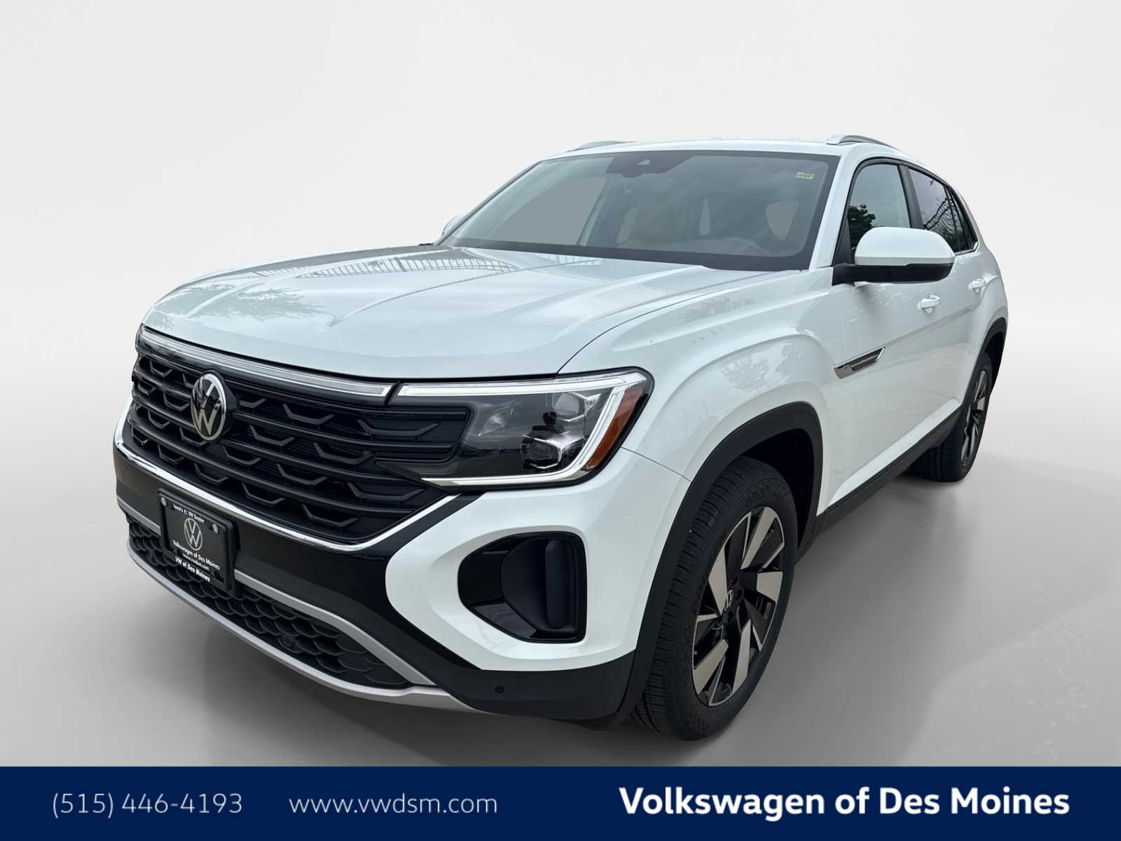 2025 Volkswagen Atlas SE -
                  Johnston, IA