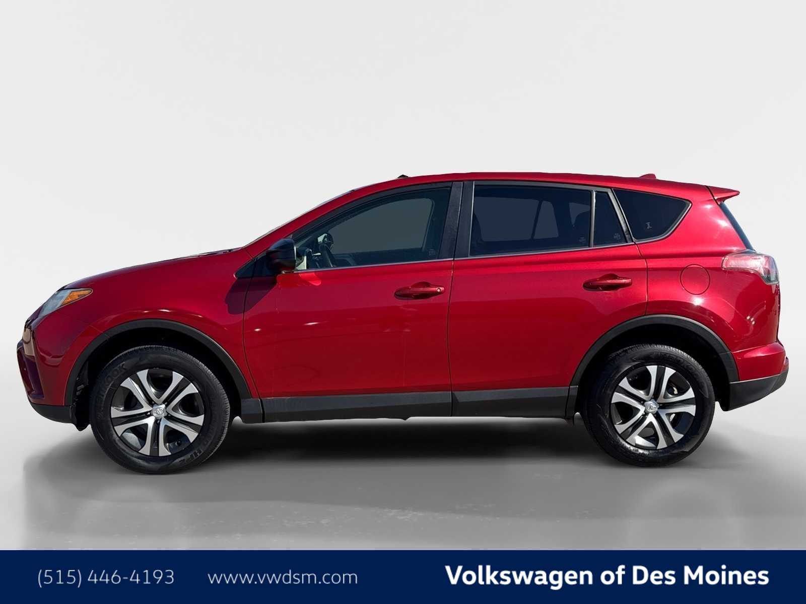 Thumbnail: 2016 Toyota RAV4 - 3