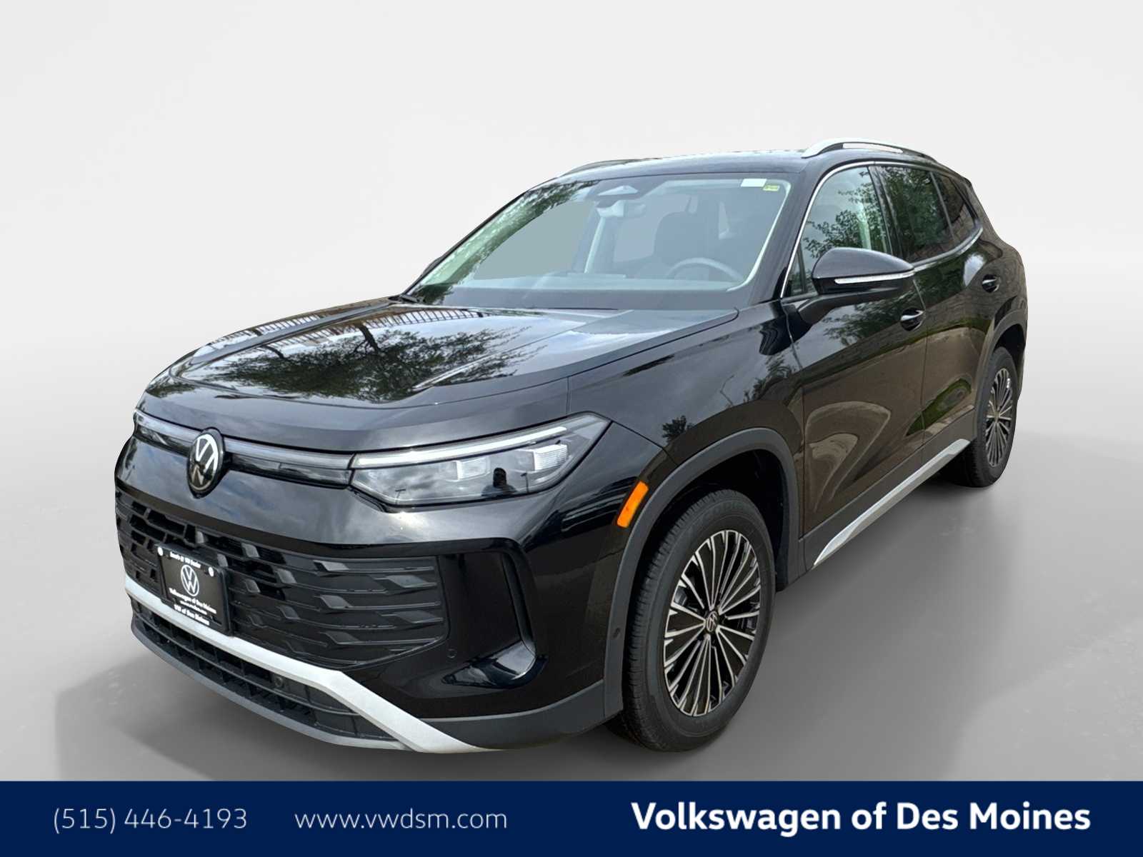 Thumbnail: 2025 Volkswagen Tiguan - 1