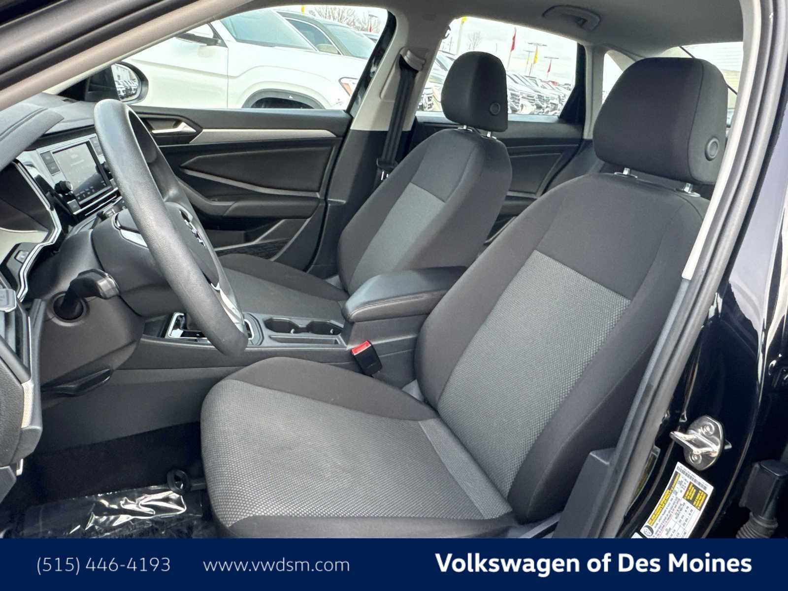 Thumbnail: 2021 Volkswagen Jetta - 11