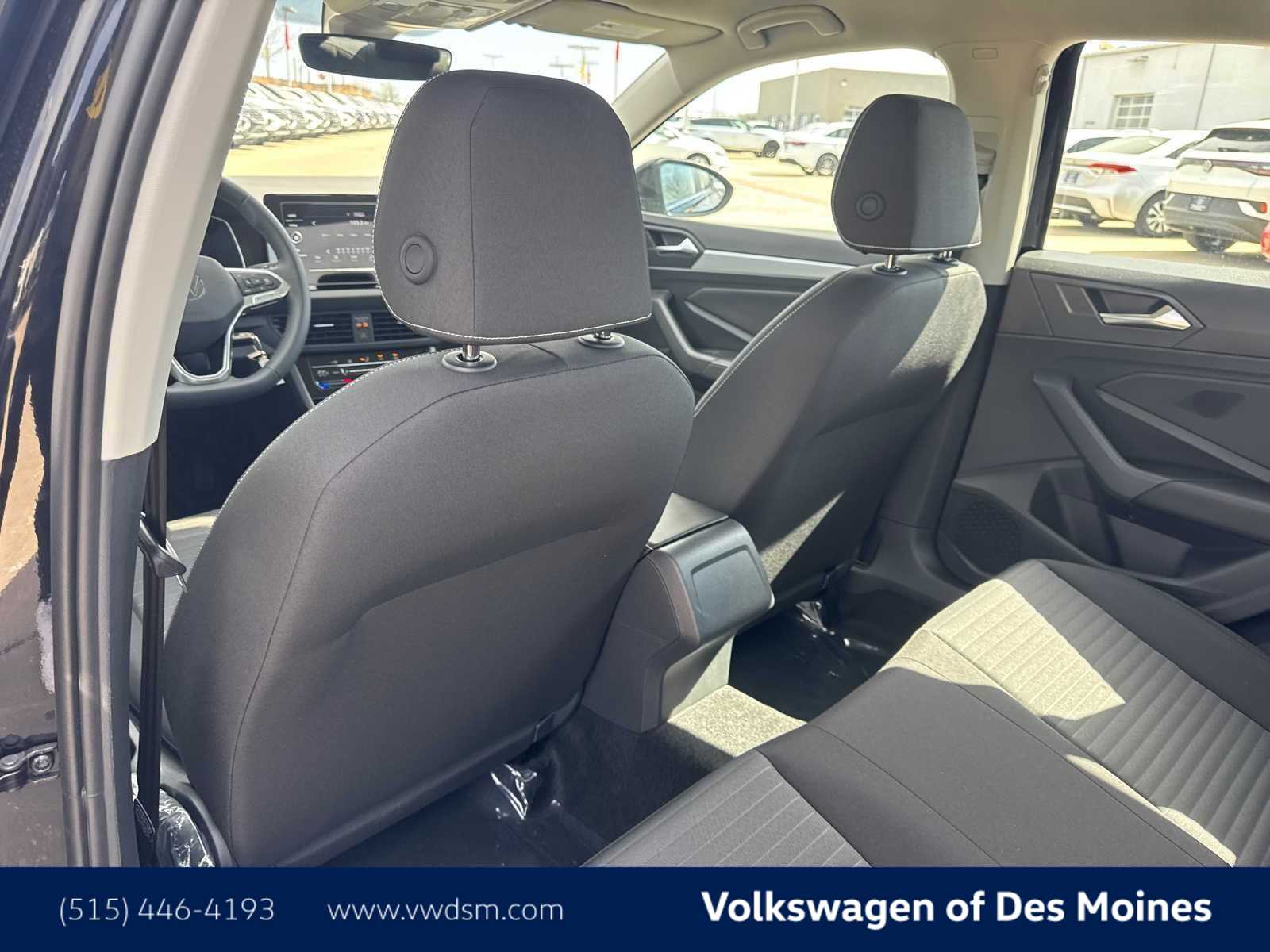 Thumbnail: 2026 Volkswagen Jetta - 13