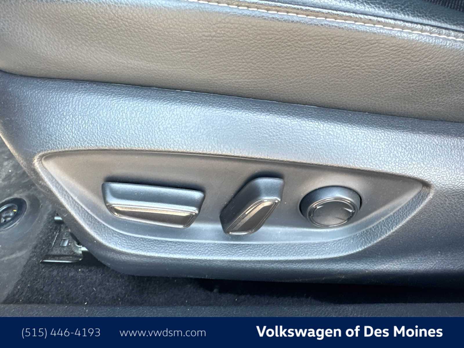 Thumbnail: 2022 Toyota Camry - 24