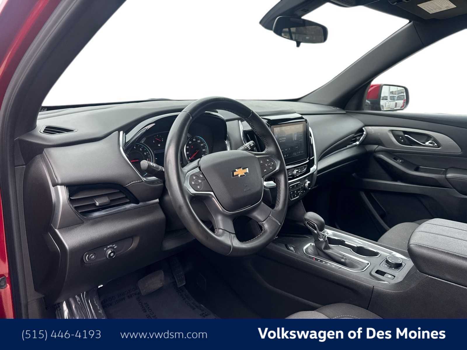 Thumbnail: 2023 Chevrolet Traverse - 2