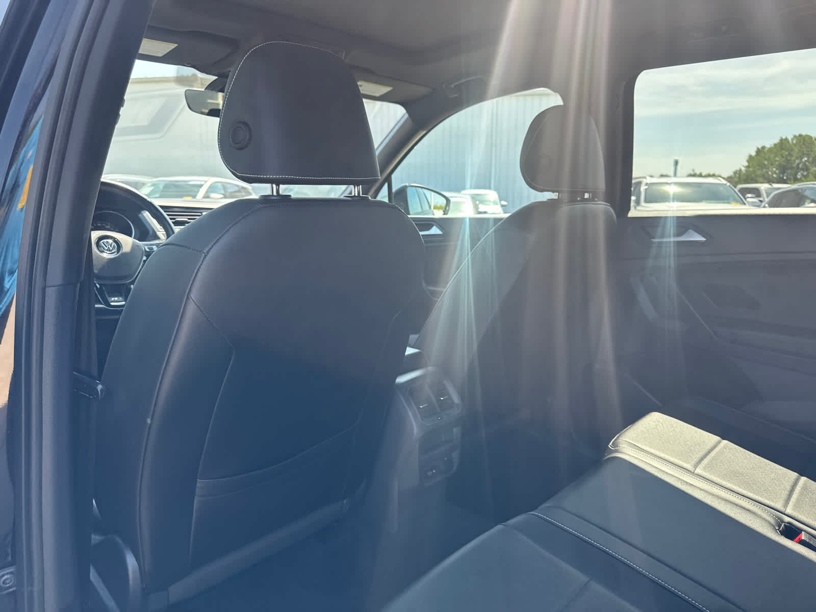 Thumbnail: 2021 Volkswagen Tiguan - 13