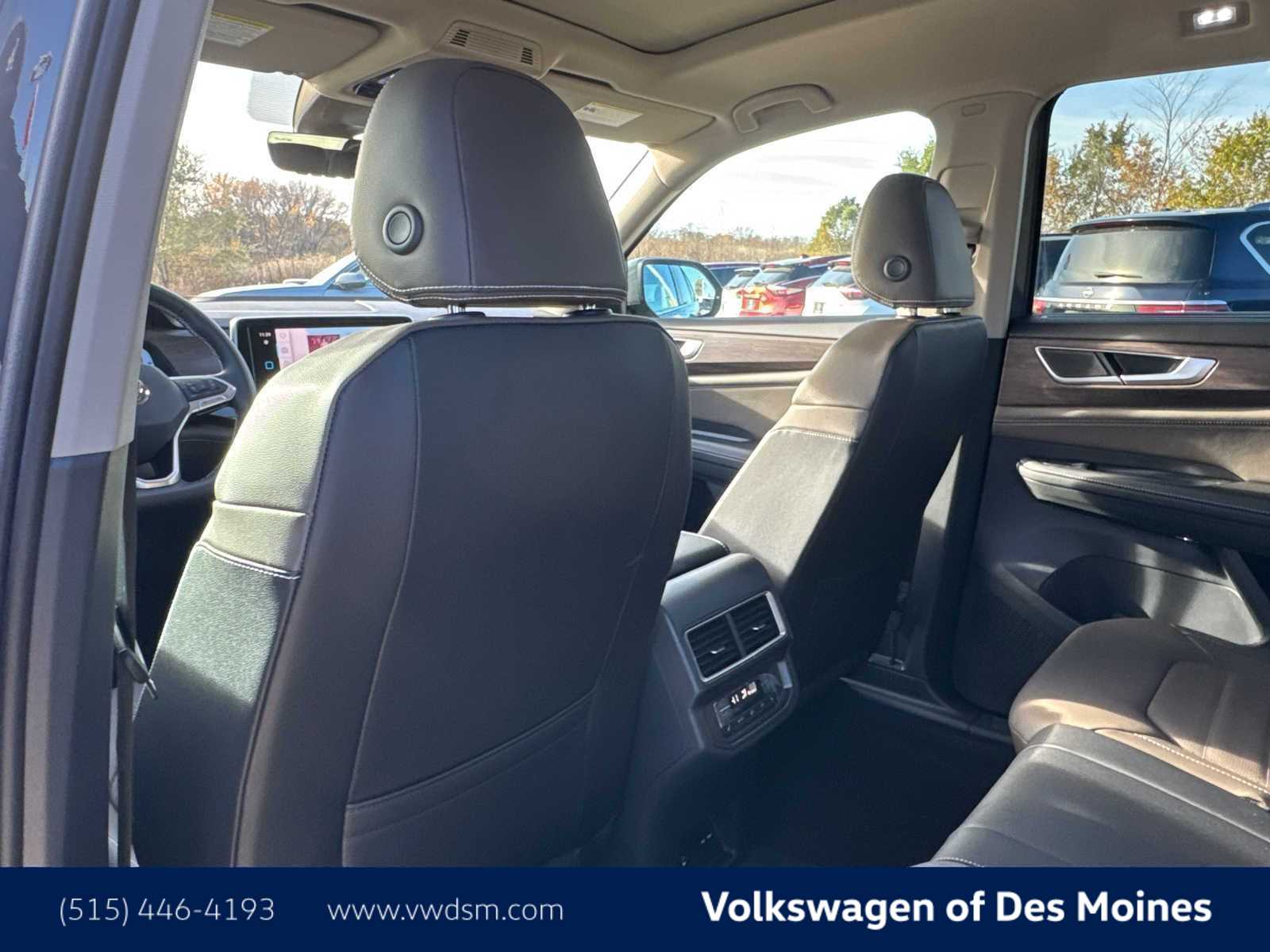 Thumbnail: 2026 Volkswagen Atlas - 13