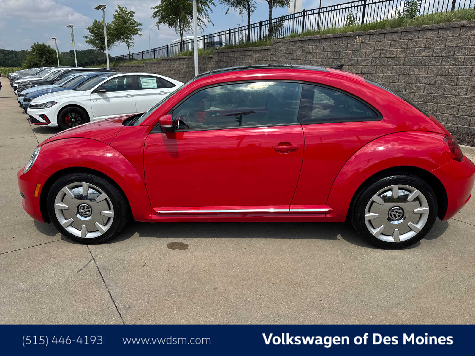 2013 Volkswagen Beetle S 3