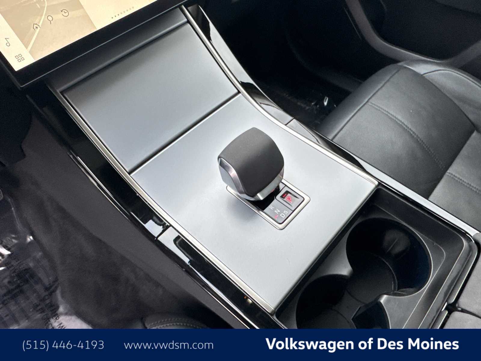 Thumbnail: 2024 Land Rover Range Rover Velar - 17