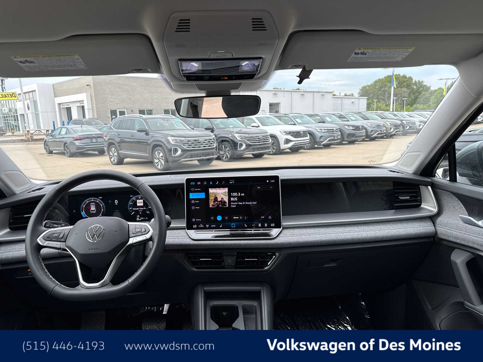 Thumbnail: 2025 Volkswagen Tiguan - 10