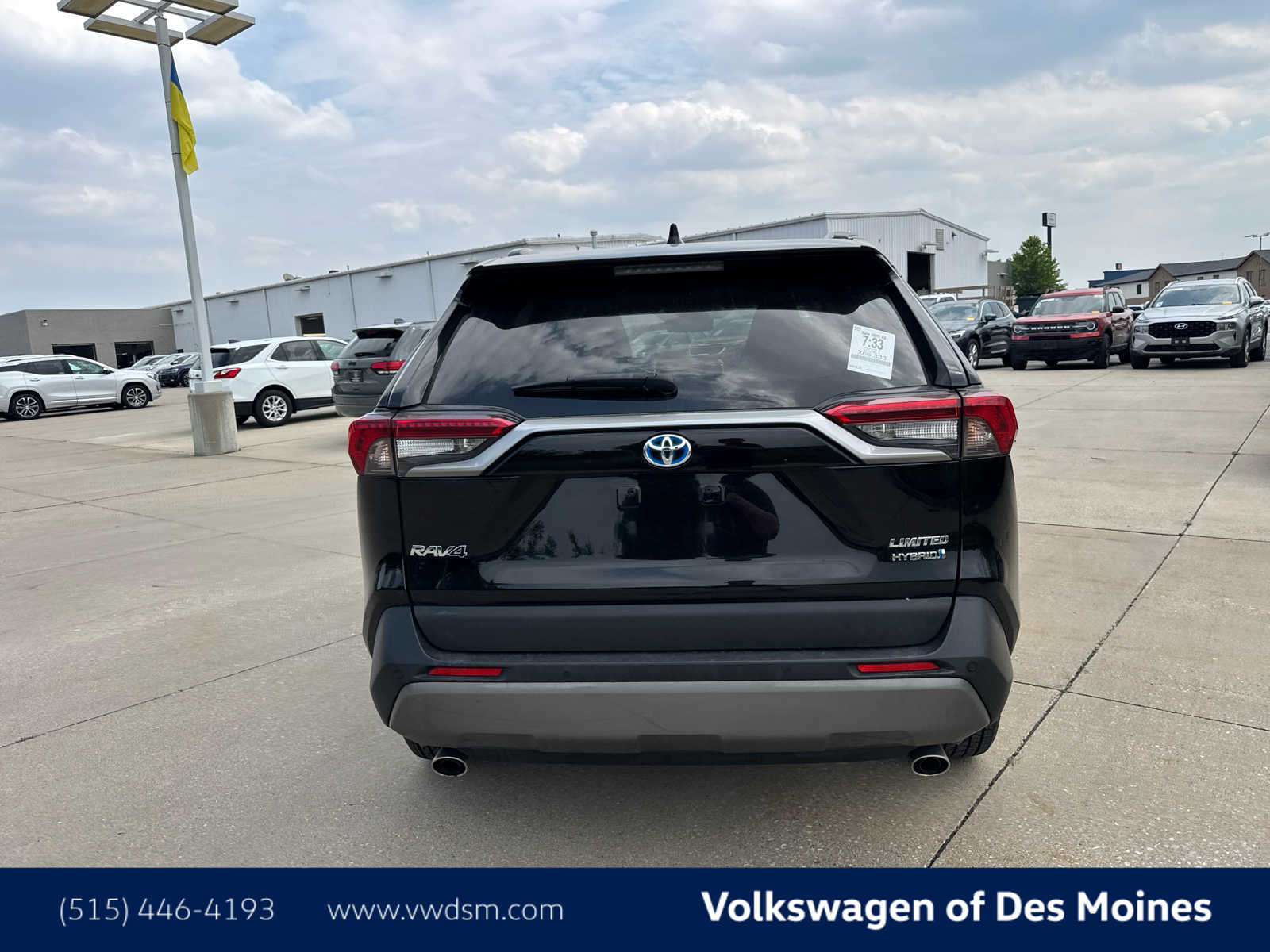 Thumbnail: 2021 Toyota RAV4 - 8