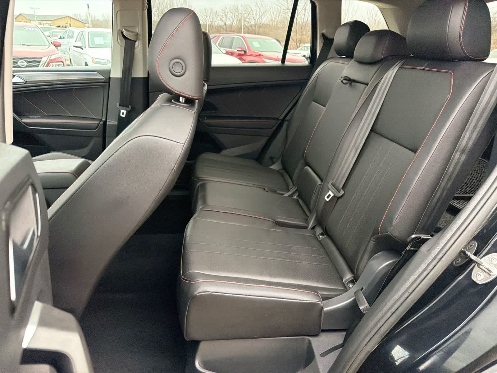 Thumbnail: 2024 Volkswagen Tiguan - 12