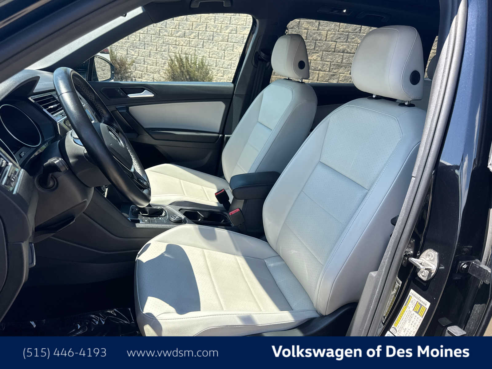 Thumbnail: 2021 Volkswagen Tiguan - 11