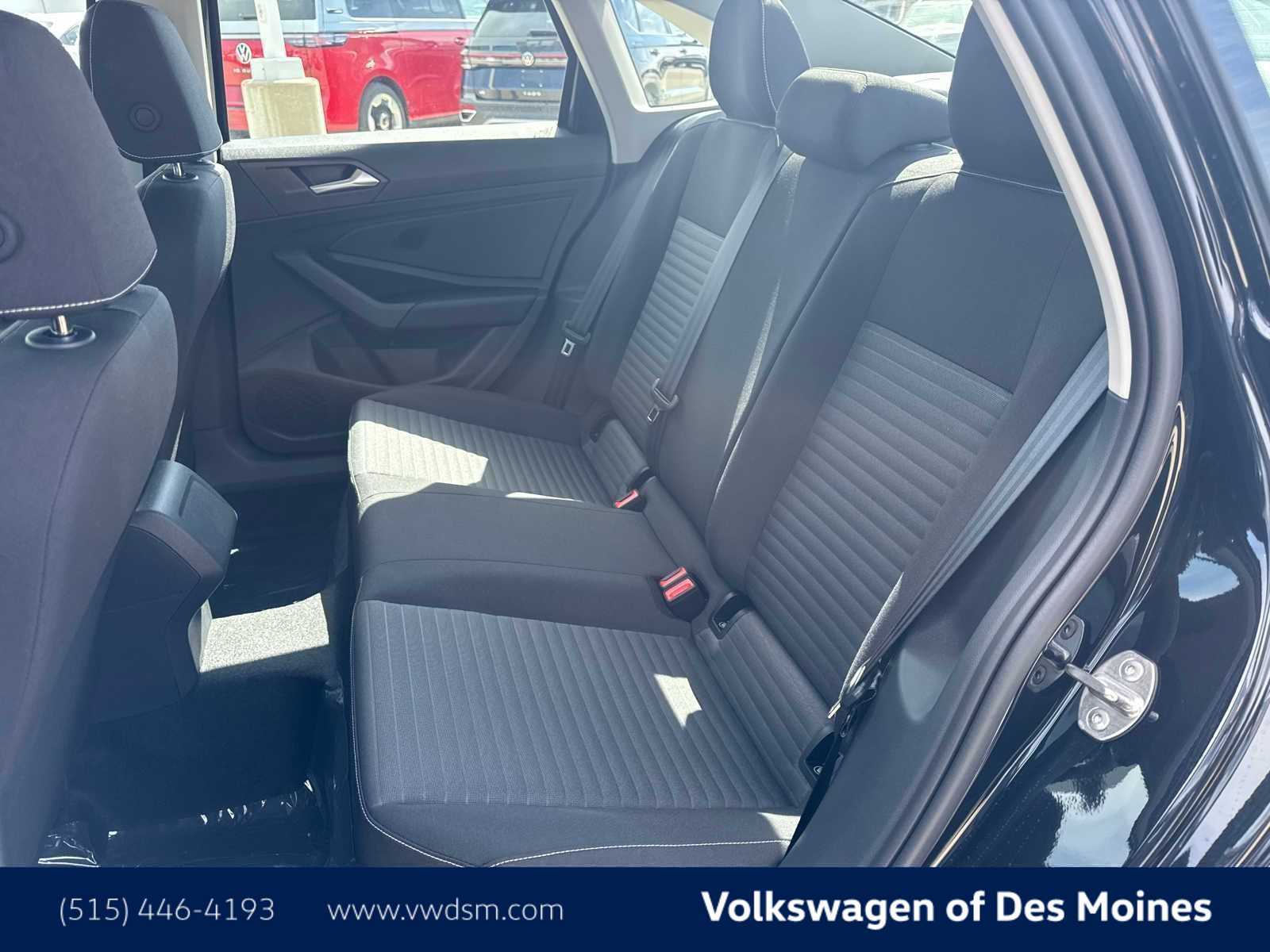 Thumbnail: 2026 Volkswagen Jetta - 12